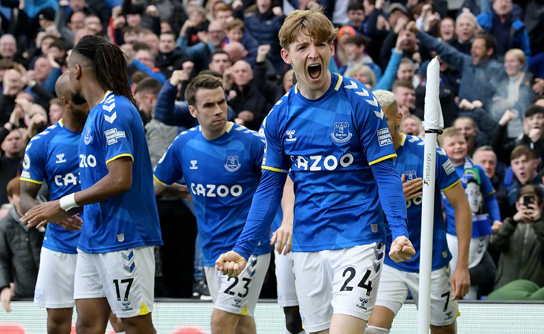 保罗和快船分道扬镳后，湖人接盘？（保罗与快船分手后，湖人会出手吗？）