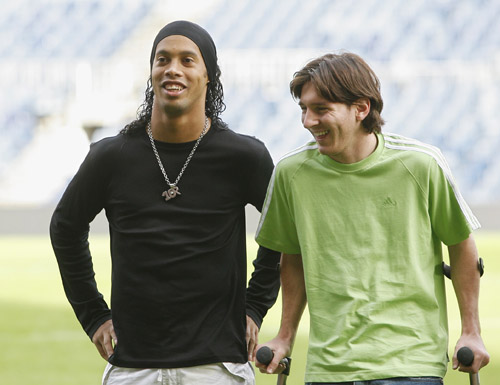 传承！达伦弗莱彻2014年最后一次在曼联出场，11年后儿子曼联首秀（传承接力：达伦·弗莱彻2014谢幕曼联，11年后儿子上演红魔首秀）