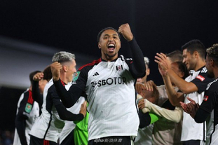 阿什利·科尔打造他心目中最完美的英超后卫（阿什利·科尔心目中最理想的英超后卫画像）