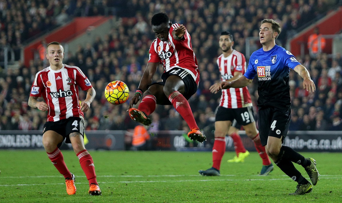 罗马诺：国米冬窗和夏窗的引援重点将是后卫和门将（罗马诺：国米冬夏转会首要目标锁定后卫与门将）