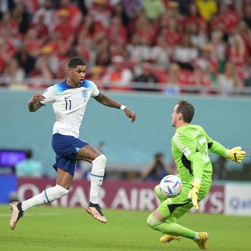 巴里奥斯：球队下半场有点挣扎，被对手反击进球的感觉太糟了（巴里奥斯：下半场我们踢得吃力，被对手反击破门的滋味太难受）