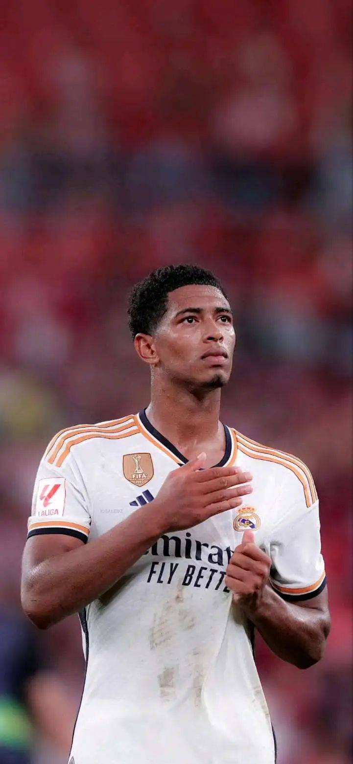 哈兰德自曝：女友看球看到“吐”，靠烹饪、玩游戏维系感情（哈兰德坦言：女友看球会难受到想吐，我们靠做饭和打游戏维系感情）