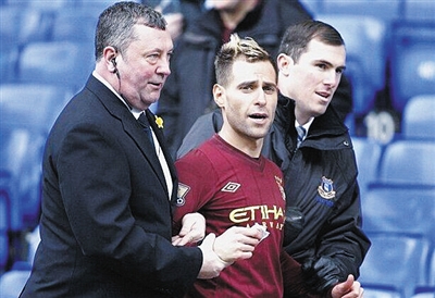 意媒：国米想引进一名年轻中卫，目前共有3个目标（意媒称国米追逐年轻中卫，目标锁定三人）