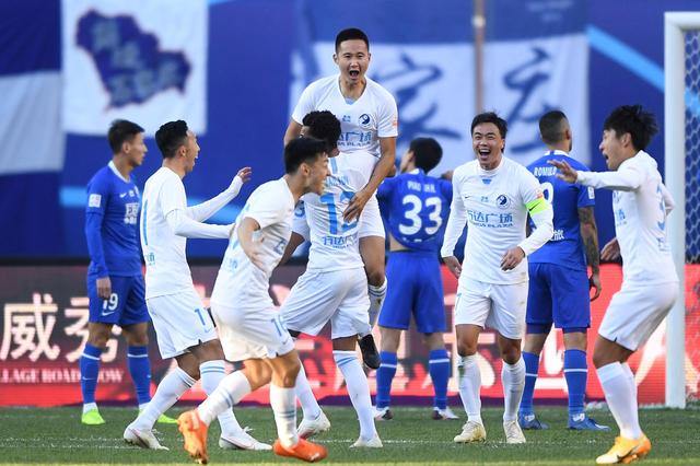 足球转会窗最新交易完成名单（足坛转会窗最新成交一览）