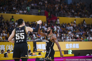 柔佛主帅：球员们在与申花的比赛中表现非常出色，我非常满意（柔佛主帅盛赞队员战申花发挥：表现出色，我很满意）